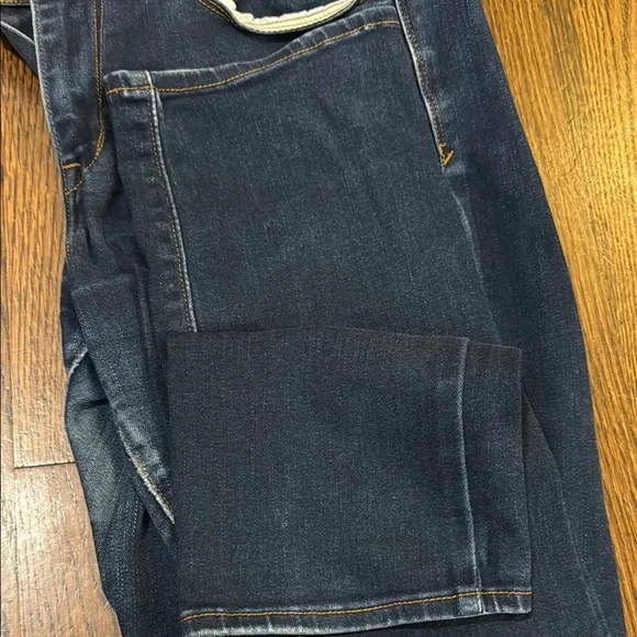 **Signature by Levi Strauss Indigo Skinny Jeans** - Picture 4 of 6